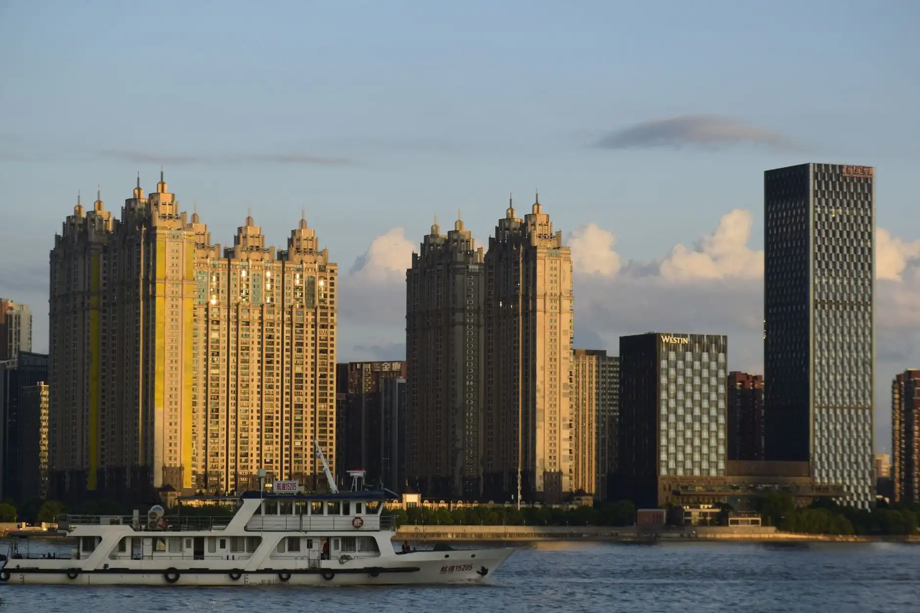 2025年武汉软件定制开发技术选型与成本控制要点分析正文配图 1
